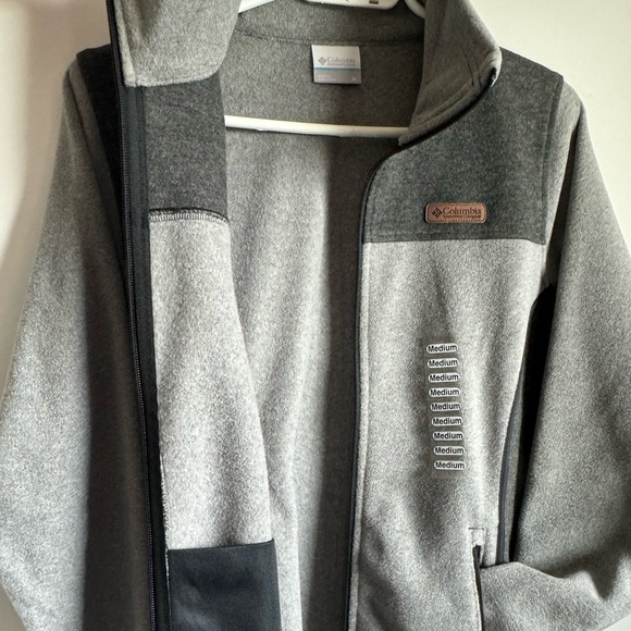 BRAND NEW* M Women's Pieced Fleece Full-Zip, Heather Grey - Picture 12 of 12
